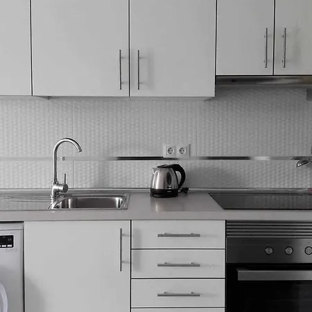 Gracioseros Sol Y Piscina * Puerto del Carmen (Lanzarote)