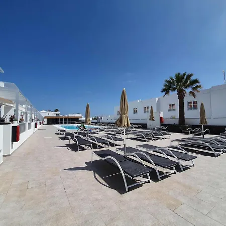 Apartment Gracioseros Sol Y Piscina Puerto del Carmen (Lanzarote)